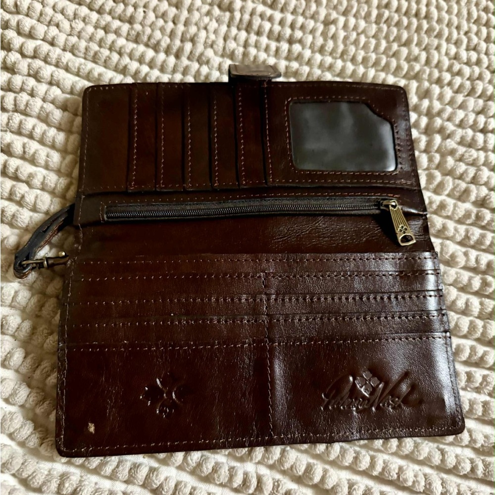 Brown Patricia Nash Wallet - Picture 4 of 5